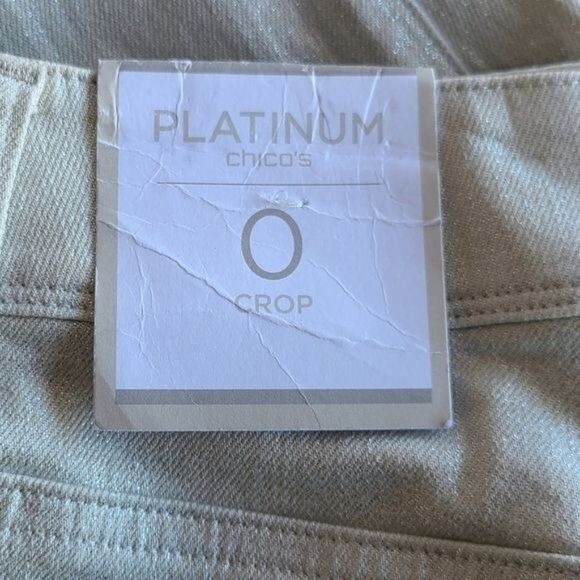 Chico's Platinum Pants Metallic Silver Crop Jeans NWT Size 0 US  Sz 4 - Picture 7 of 11